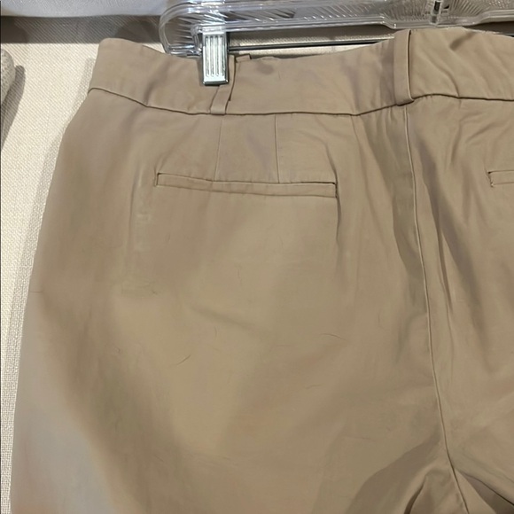 Talbot’s Women's Tan Bermuda Shorts size 8 - Picture 8 of 11